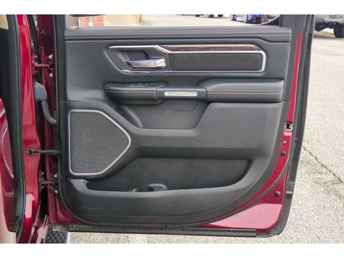 Used 2019 RAM 1500 Laramie image 21
