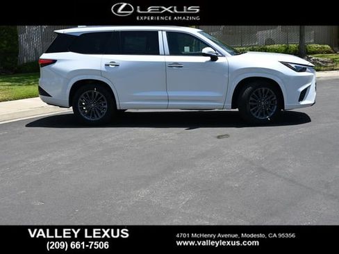 New 2026 Lexus TX 350 FWD image 3