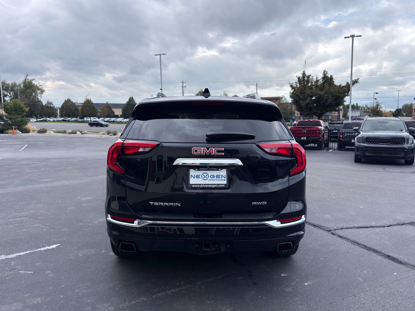 Used 2019 GMC Terrain Denali w/ LPO, 'HIT The Road' Package AWD/4WD image 32