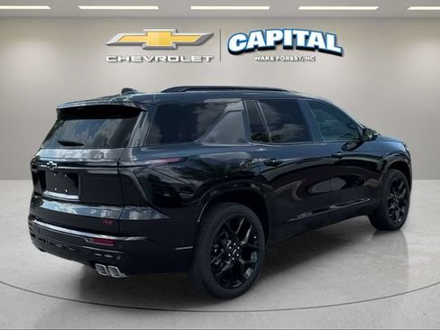 Used 2026 Chevrolet Traverse RS FWD image 5