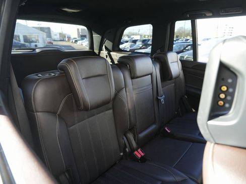 Used 2019 Mercedes-Benz GLS 450 4MATIC image 22