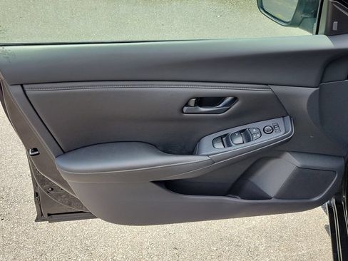 Used 2025 Nissan Sentra S FWD image 15