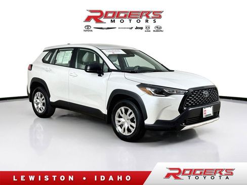 Certified 2025 Toyota Corolla Cross L AWD/4WD image 1