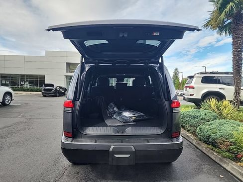Used 2024 Lexus GX 550 w/ Cold Area Package AWD/4WD image 16