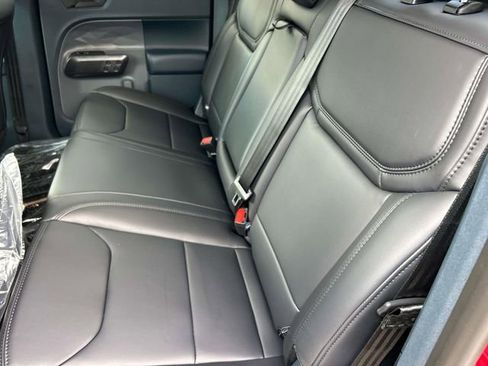 New 2026 Ford Maverick Lariat w/ Black Appearance Package image 19