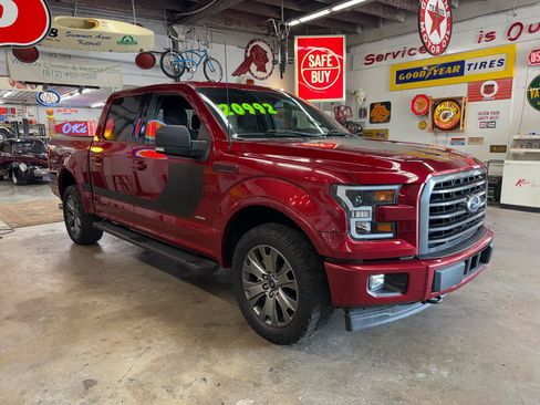 Used 2017 Ford F150 XLT w/ Equipment Group 302A Luxury AWD/4WD image 7