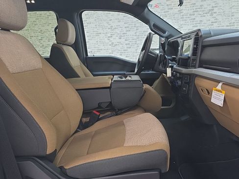 New 2026 Ford F250 XLT w/ FX4 Off-Road Package image 11