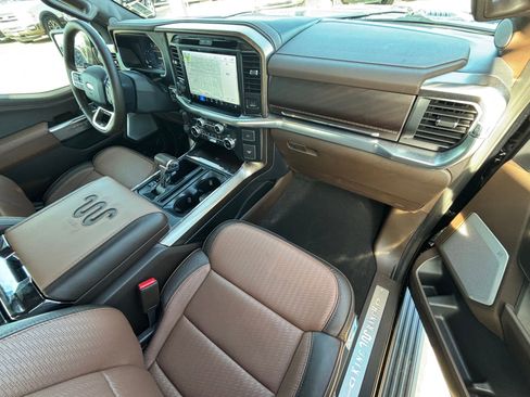 Used 2025 Ford F150 King Ranch w/ FX4 Off-Road Package image 31