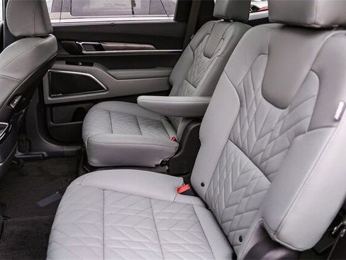 Used 2024 Kia Telluride SX X-Pro image 16