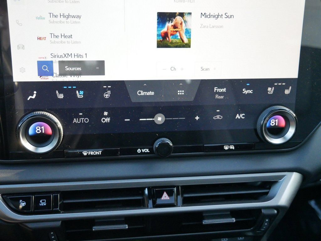 Certified 2023 Lexus RX 350 AWD w/ Accessory Package (Z1) image 22