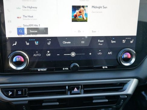 Certified 2023 Lexus RX 350 AWD w/ Accessory Package (Z1) image 22