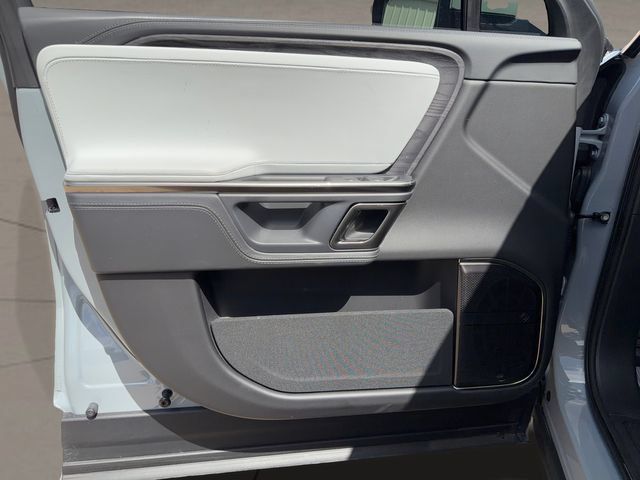 Used 2023 Rivian R1S Adventure Quad AWD/4WD image 14