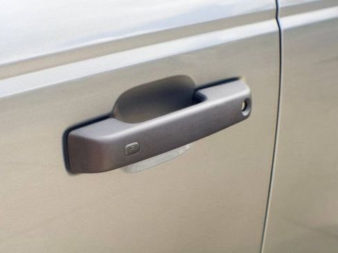 Used 2022 Ford Bronco Wildtrak image 13