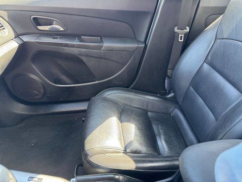 Used 2016 Chevrolet Cruze LT image 10