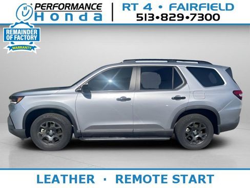 Used 2024 Honda Pilot TrailSport image 1