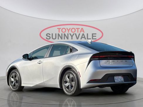 Certified 2025 Toyota Prius LE image 8