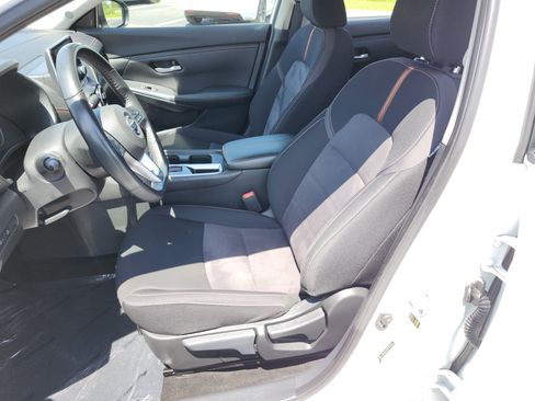 Used 2023 Nissan Sentra SR w/ Midnight Edition Package FWD image 23