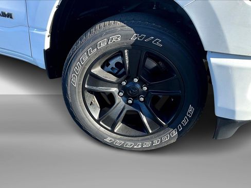 Used 2022 RAM 1500 Big Horn image 2