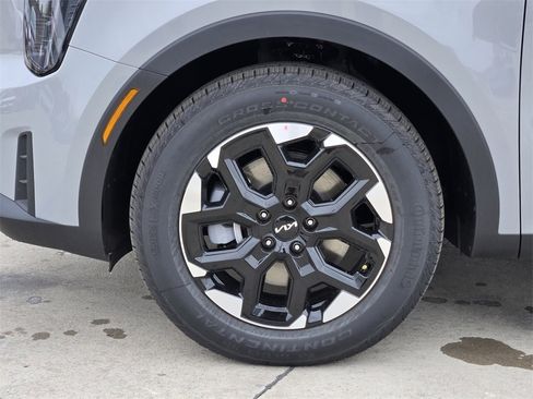 New 2026 Kia Sorento S w/ S Panoramic Sunroof Package image 9