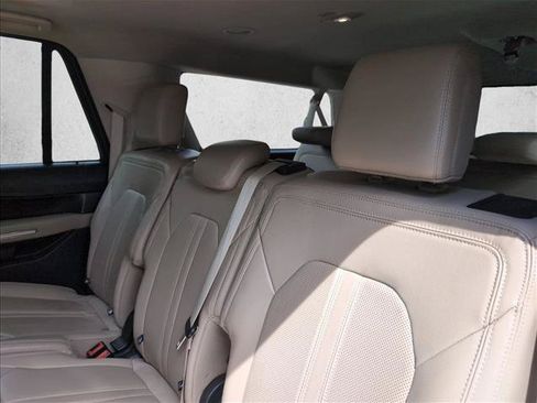 Used 2023 Ford Expedition Max Limited AWD/4WD image 18