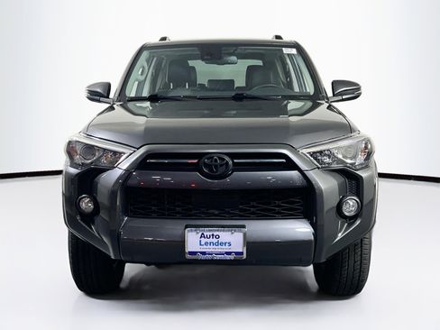 Used 2020 Toyota 4Runner SR5 Premium image 2