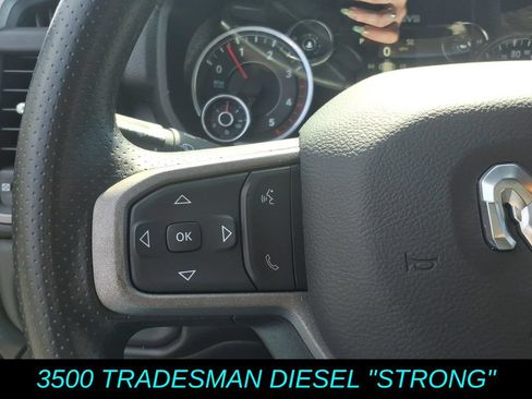 Used 2024 RAM 3500 Tradesman w/ Chrome Appearance Group AWD/4WD image 21