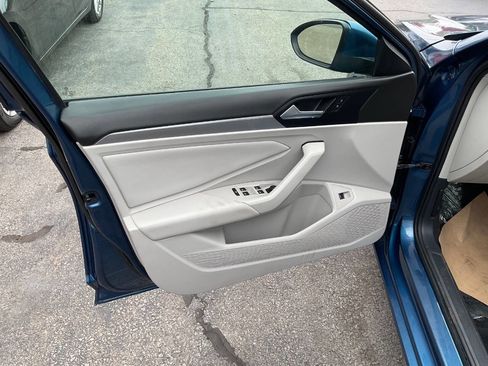 Used 2019 Volkswagen Jetta S image 19