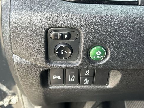 Used 2017 Honda Pilot Elite image 18