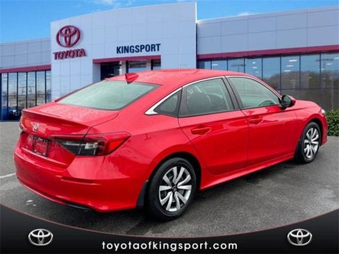 Used 2022 Honda Civic LX image 5