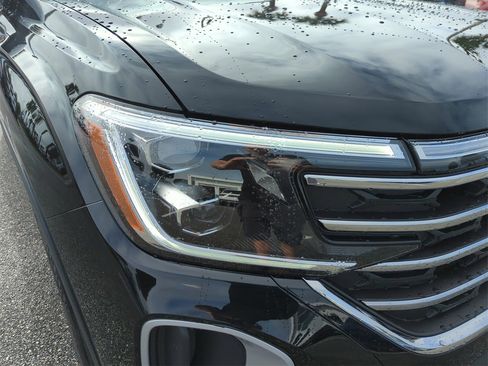 New 2026 Volkswagen Atlas SE image 18