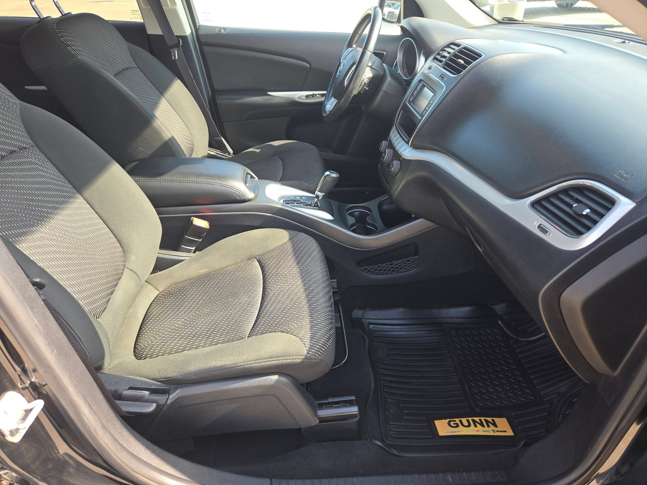 Used 2020 Dodge Journey SE w/ SE Popular Equipment Group FWD image 26