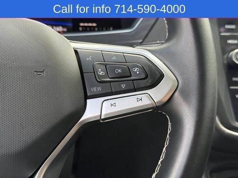 Used 2022 Volkswagen Tiguan SE w/ Panoramic Sunroof Package AWD/4WD image 19