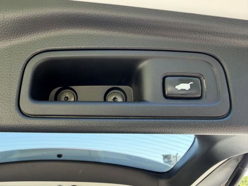 Used 2020 Honda Pilot Black Edition image 34