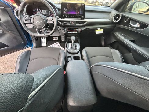 Used 2024 Kia Forte GT-Line w/ GT-Line Premium Package image 9