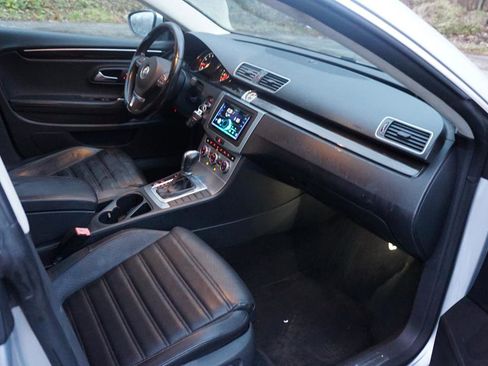 Used 2014 Volkswagen CC Executive FWD image 13