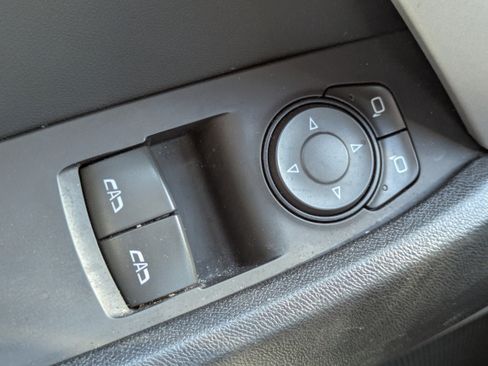 Used 2020 Chevrolet Camaro LT RWD image 12