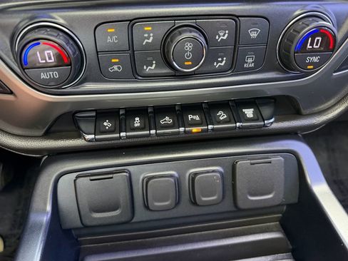 Used 2019 Chevrolet Silverado 3500 LTZ w/ Duramax Plus Package image 38