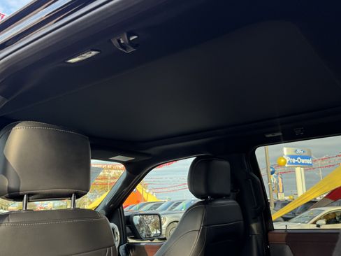 Used 2021 Ford F150 Lariat w/ Equipment Group 502A High image 16