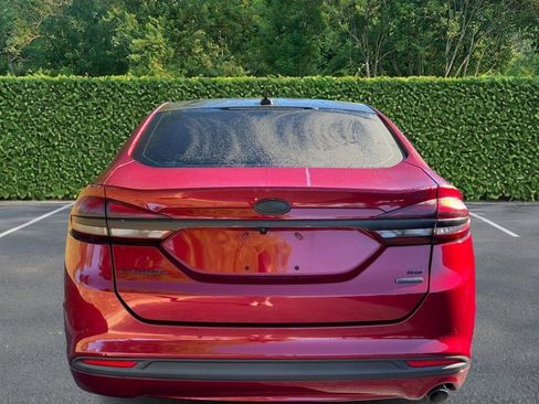 Used 2018 Ford Fusion SE w/ Fusion SE Technology Package image 8