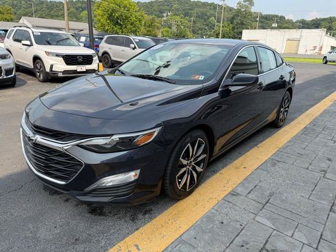 Used 2023 Chevrolet Malibu RS w/ LPO, Floor Liner Package FWD image 4