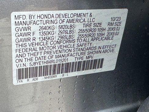 Certified 2024 Acura MDX SH-AWD w/ Advance Package image 26