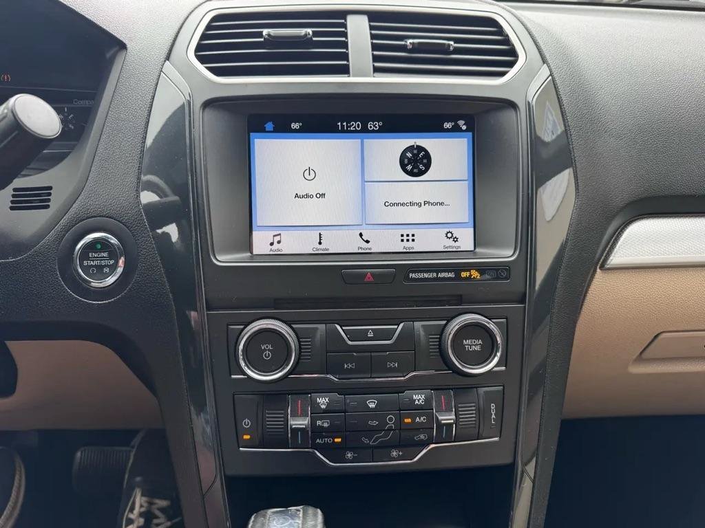 Used 2017 Ford Explorer XLT w/ Equipment Group 201A FWD image 12