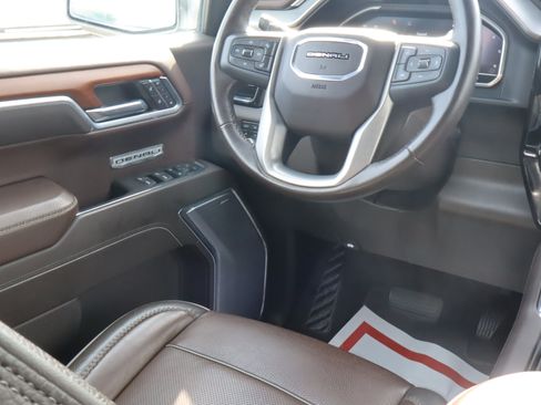 Certified 2023 GMC Sierra 1500 Denali w/ Technology Package AWD/4WD image 13