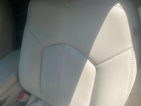 Used 2015 Cadillac SRX Performance w/ Driver Awareness Package FWD image 19