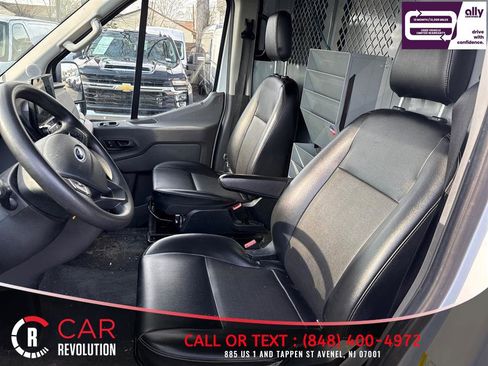 Used 2020 Ford Transit 250 Medium Roof AWD image 9