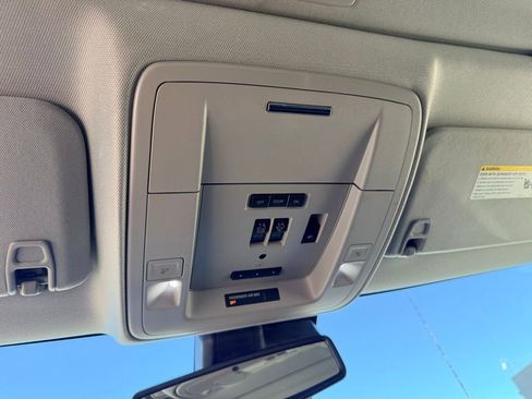 Used 2018 Chevrolet Silverado 1500 High Country image 27