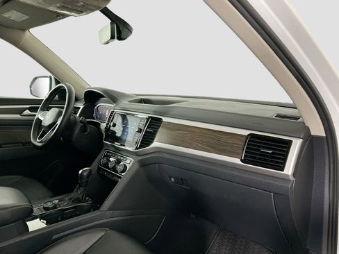 Certified 2022 Volkswagen Atlas SE image 24