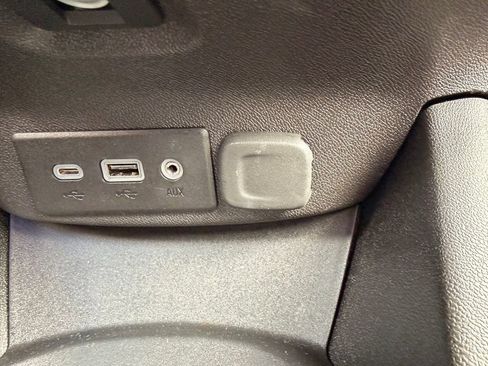 Used 2023 Chevrolet Malibu RS FWD image 23
