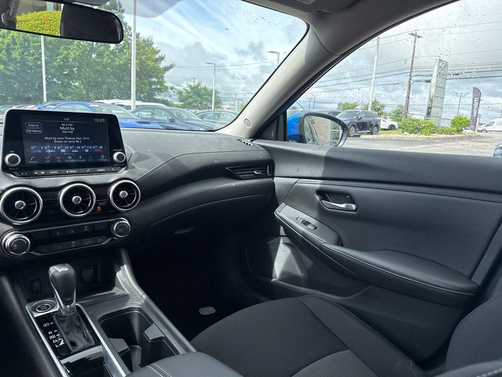 Used 2025 Nissan Sentra SV FWD image 21