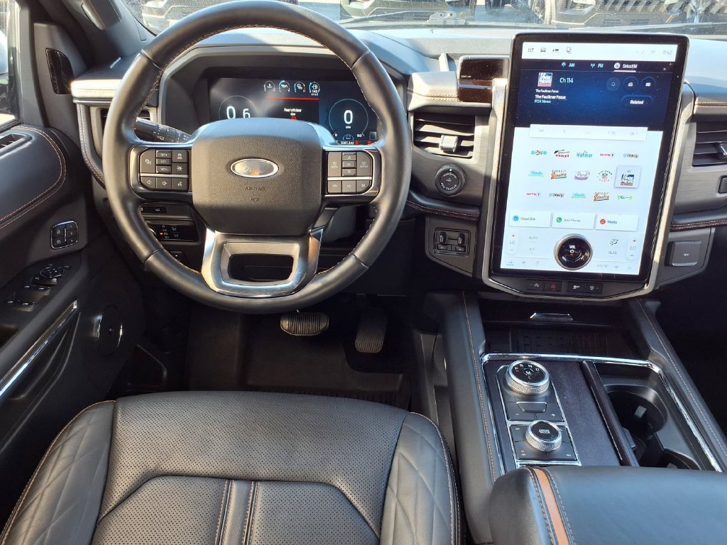 Used 2024 Ford Expedition Max Platinum AWD/4WD image 8